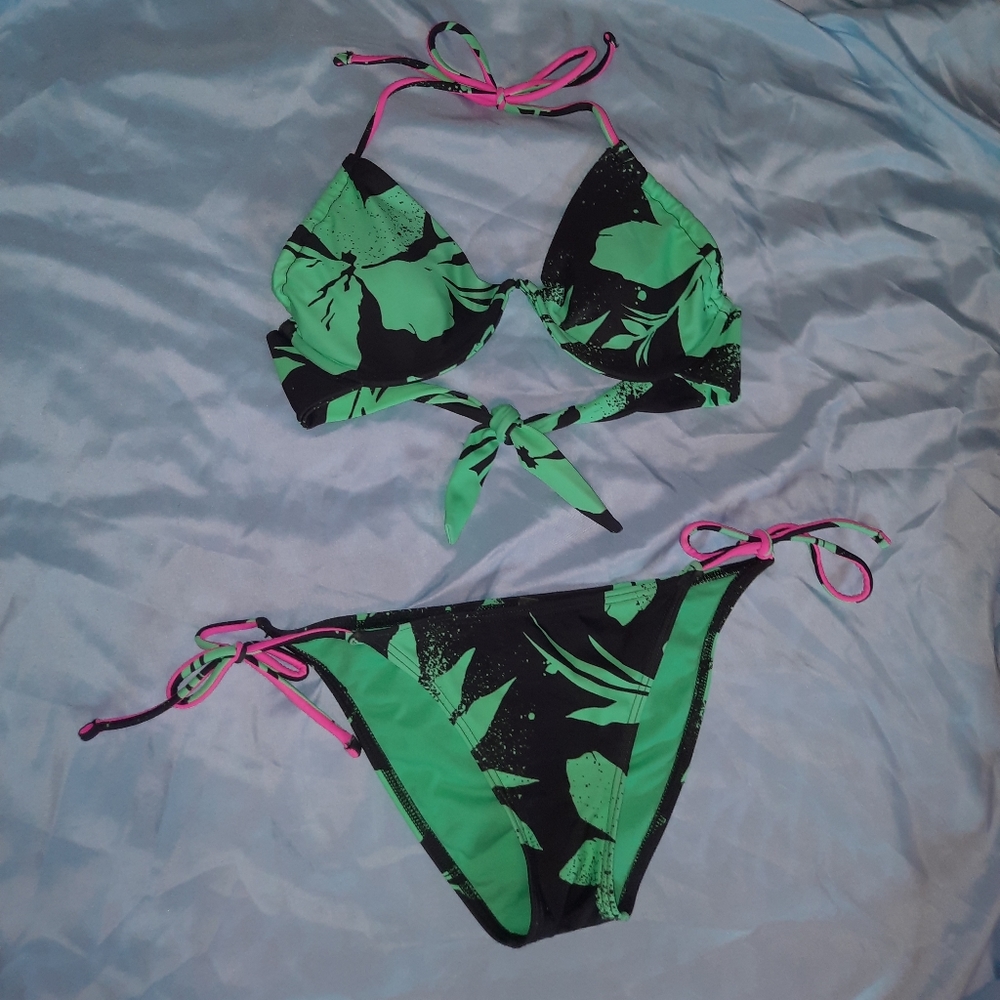 Raisins 2 Piece Bikini Set NWOT